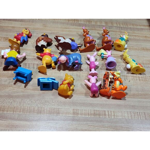 Huge Vintage Lot Of Disney Winnie The Pooh Figures Approx. 3" - Picture 11 of 14